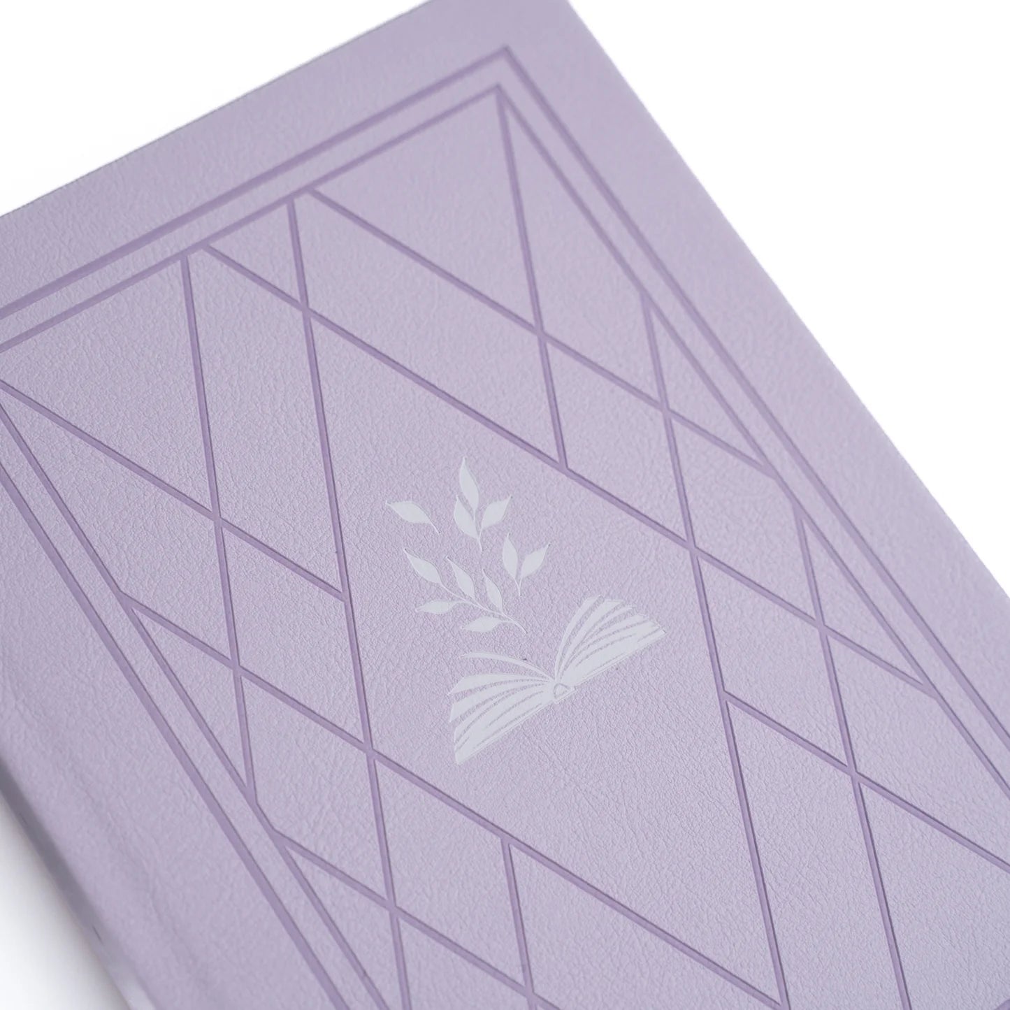 Archer & Olive - Traveler's Vintage Library in Lilac-Notitieboek-DutchMills