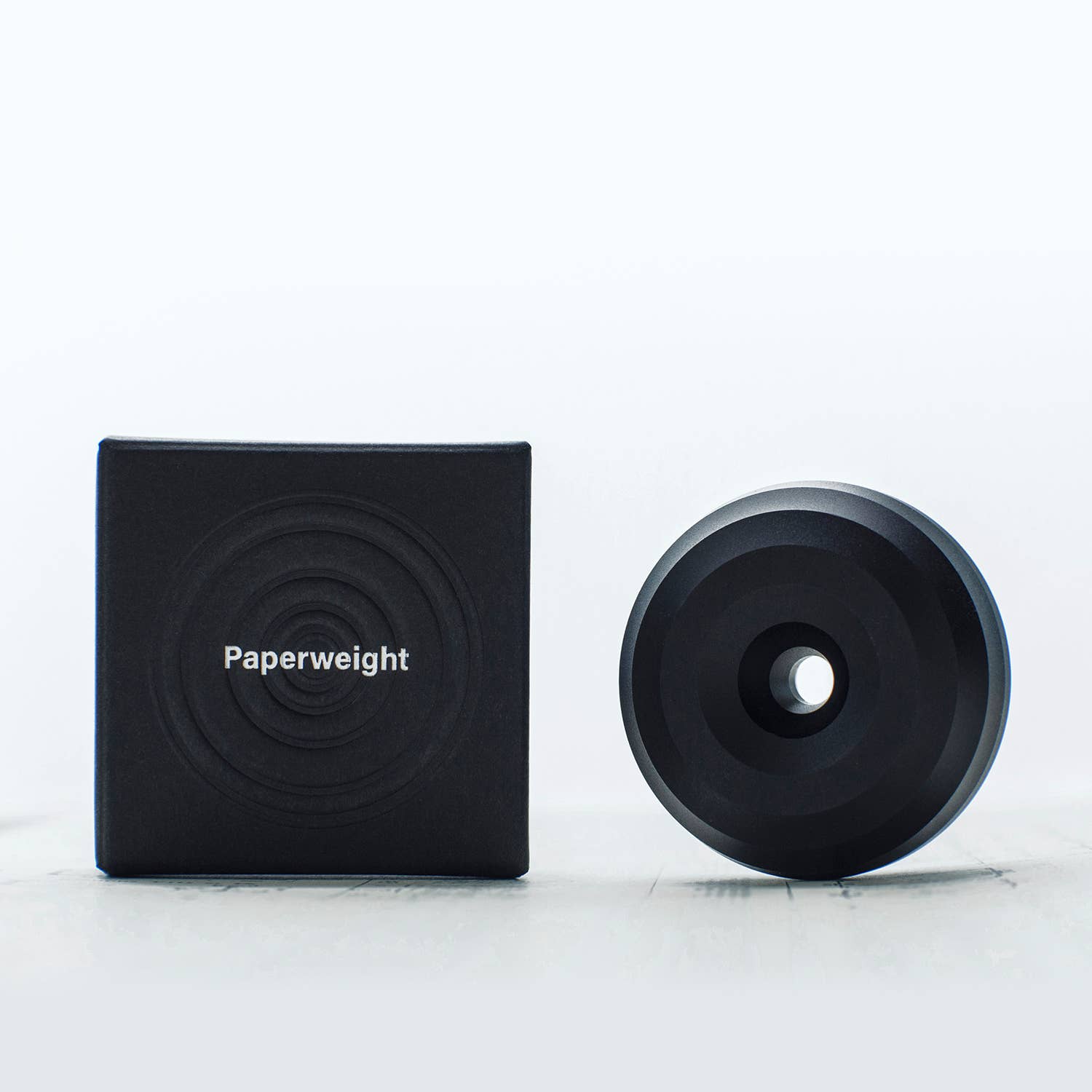 Paperweight/Pen holder Black-DutchMills
