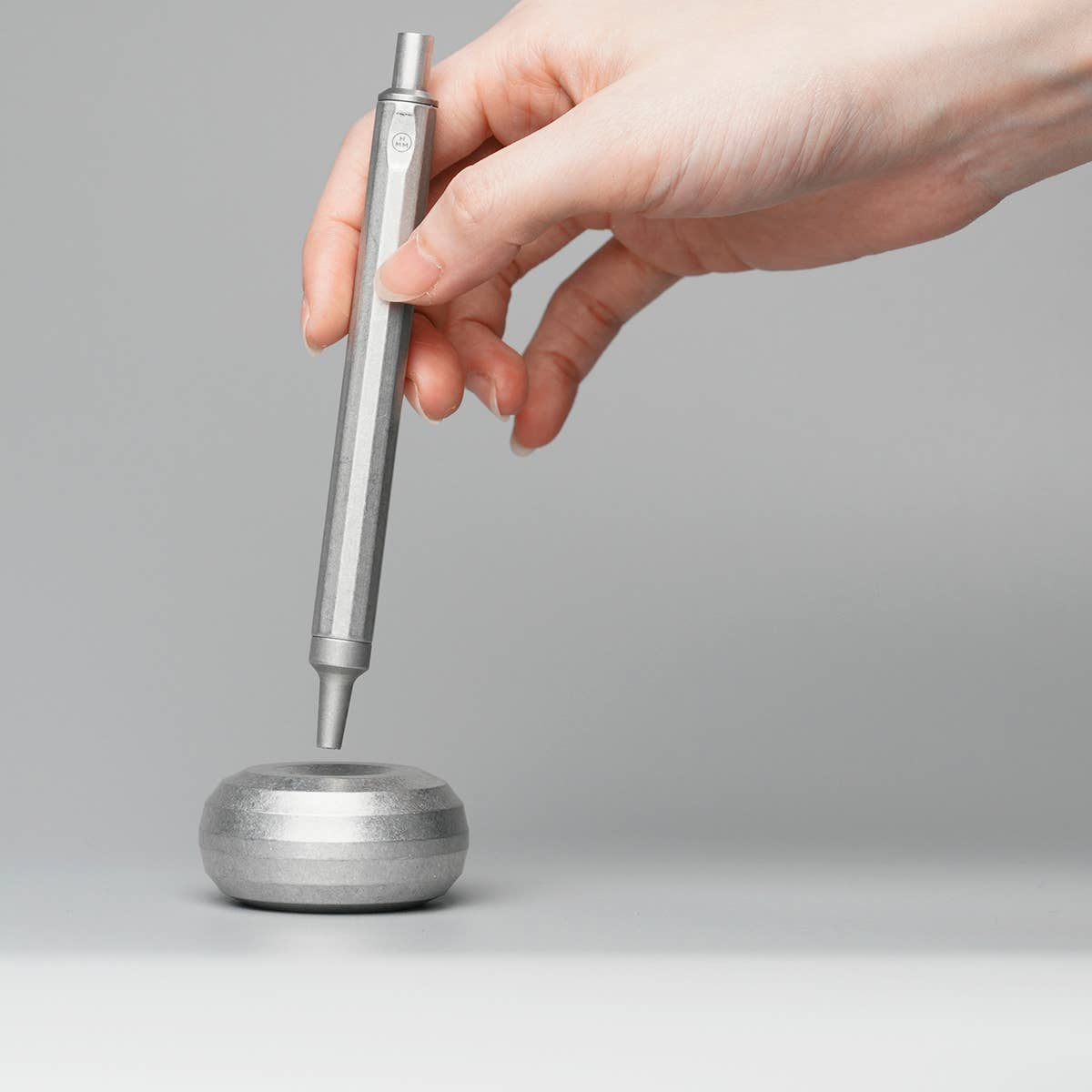 Paperweight/Pen holder Raw-DutchMills
