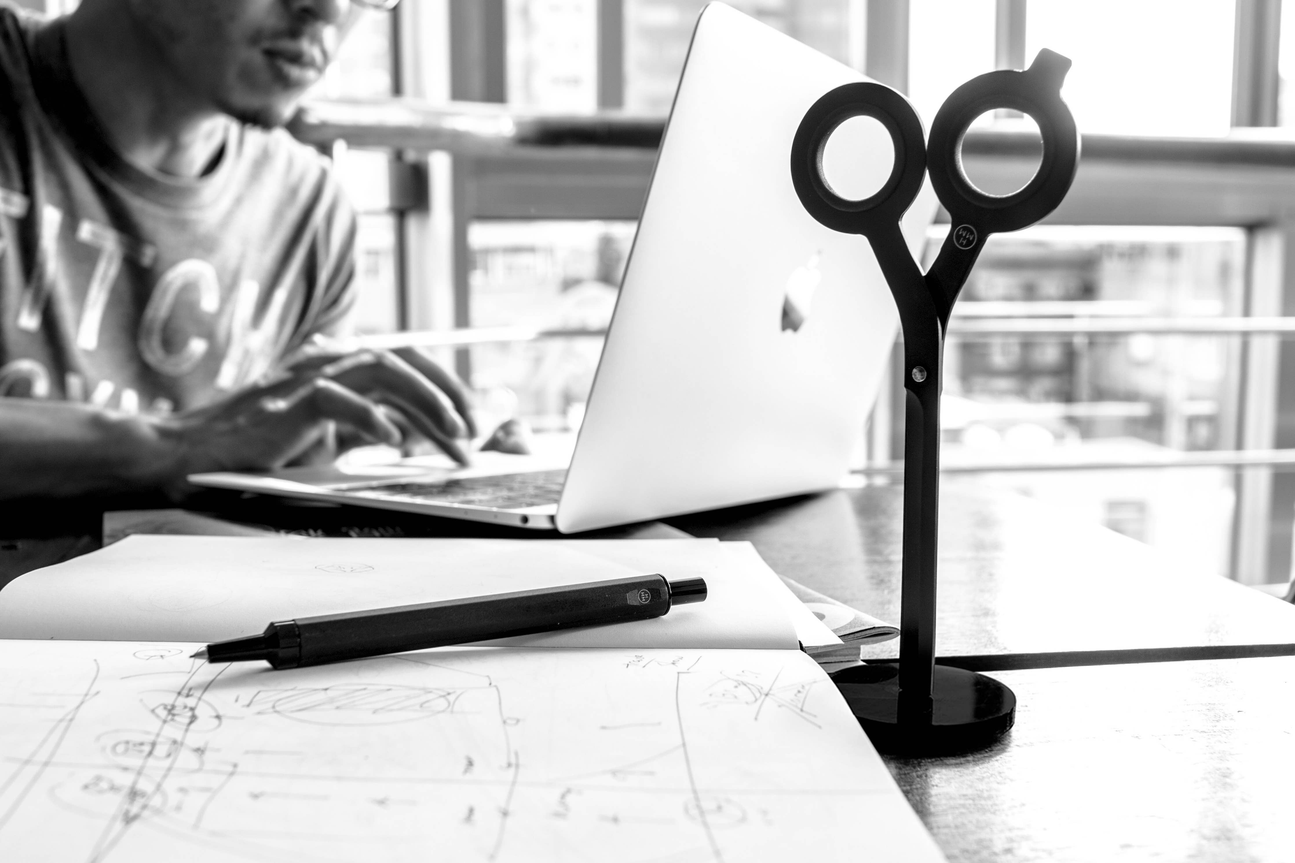 Black Scissors-DutchMills