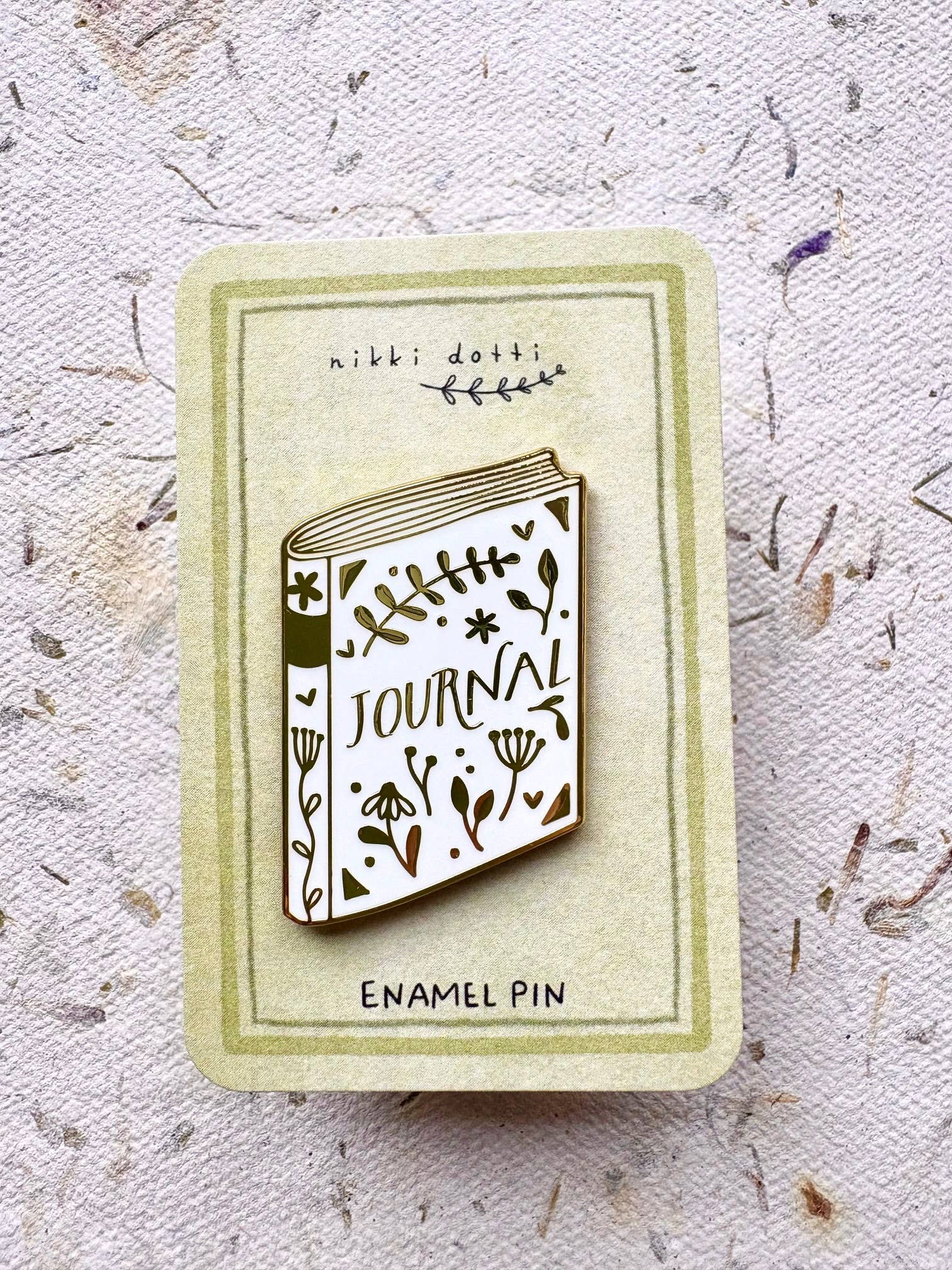 Enamel pin Journal-DutchMills