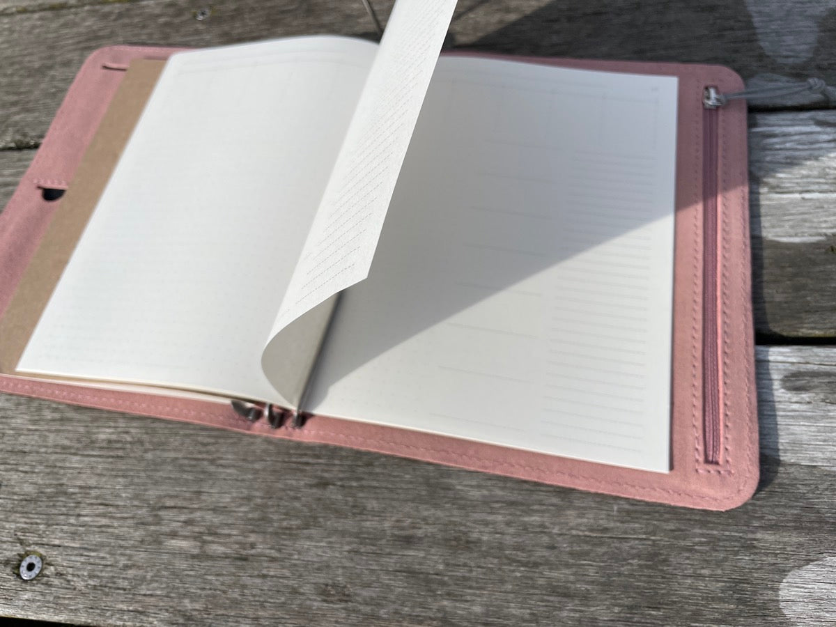 Roterfaden - Taschenbegleiter - Leather SO_23 - B6-Taschenbegleiter-DutchMills