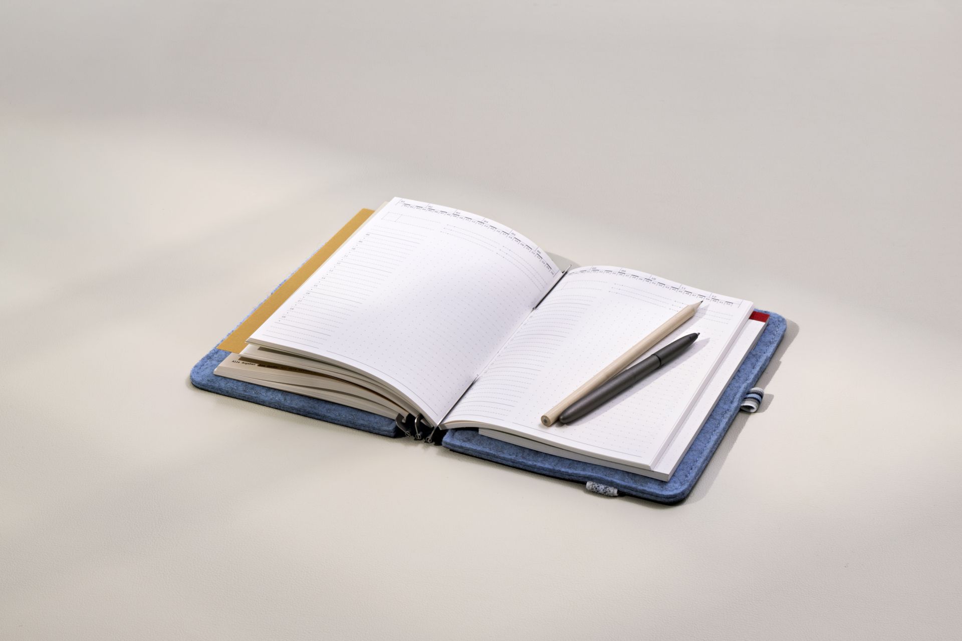 Roterfaden - Daily Calender - Quarterly