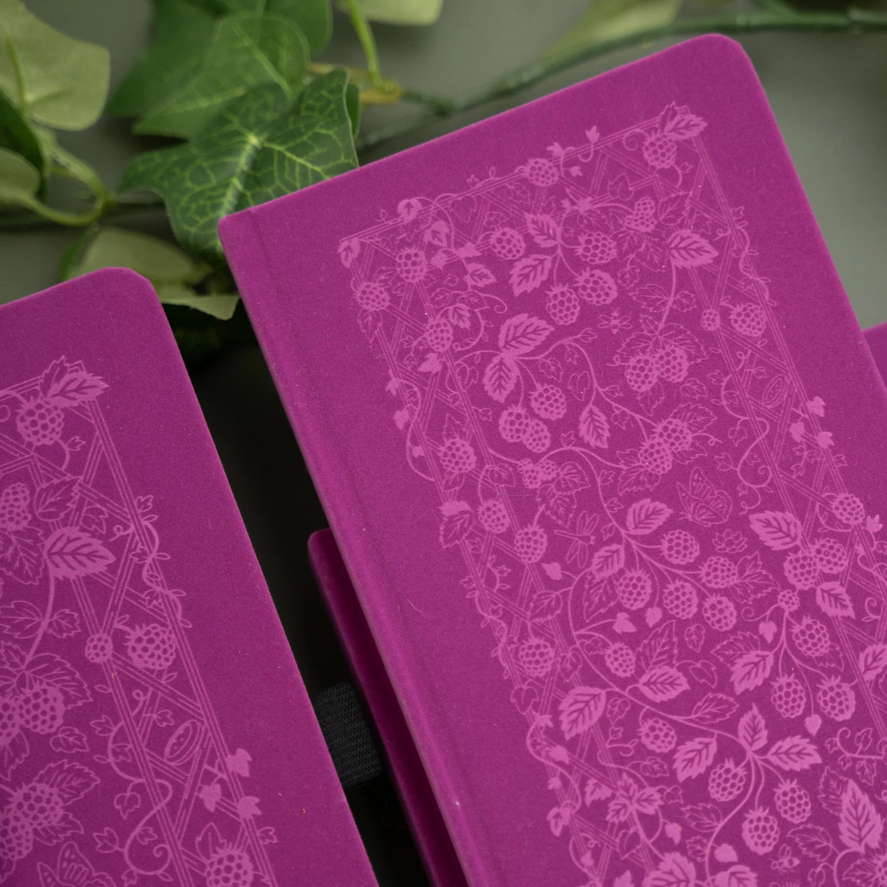 Archer & Olive - Square Berries & Vines - Dot Grid Notebook-Notitieboek-DutchMills