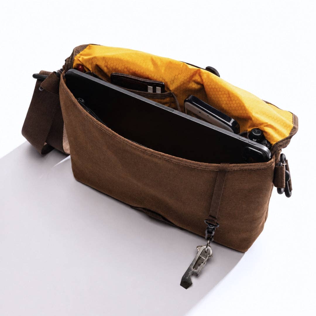 Field Sling Plus: Brown-DutchMills