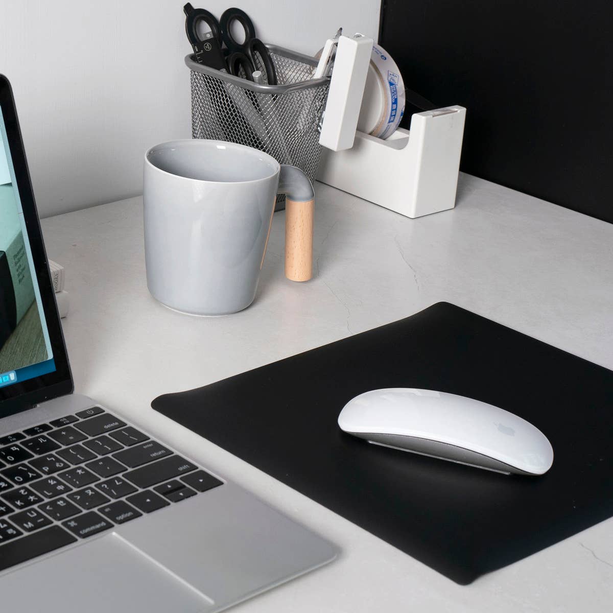 Black Vegan Leather Mouse Pad, Slip-Resistant & Waterproof-DutchMills
