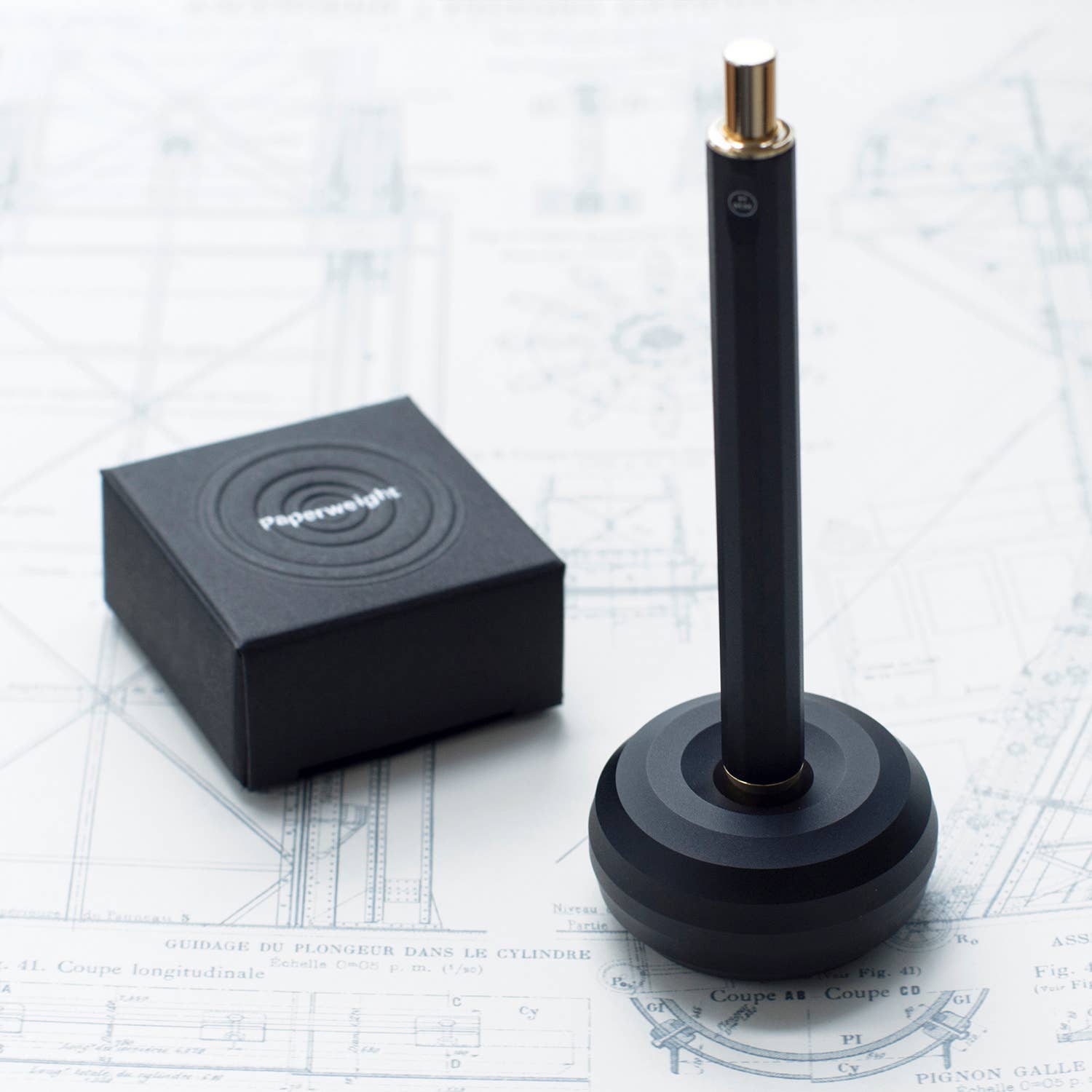 Paperweight/Pen holder Black-DutchMills