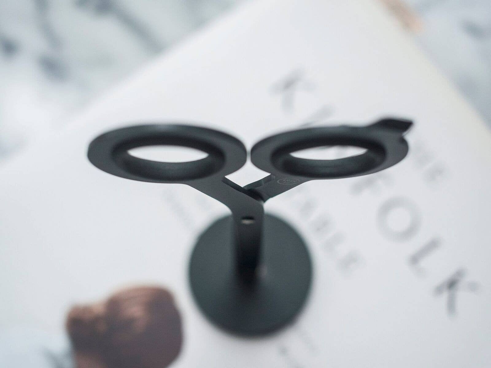 Black Scissors-DutchMills