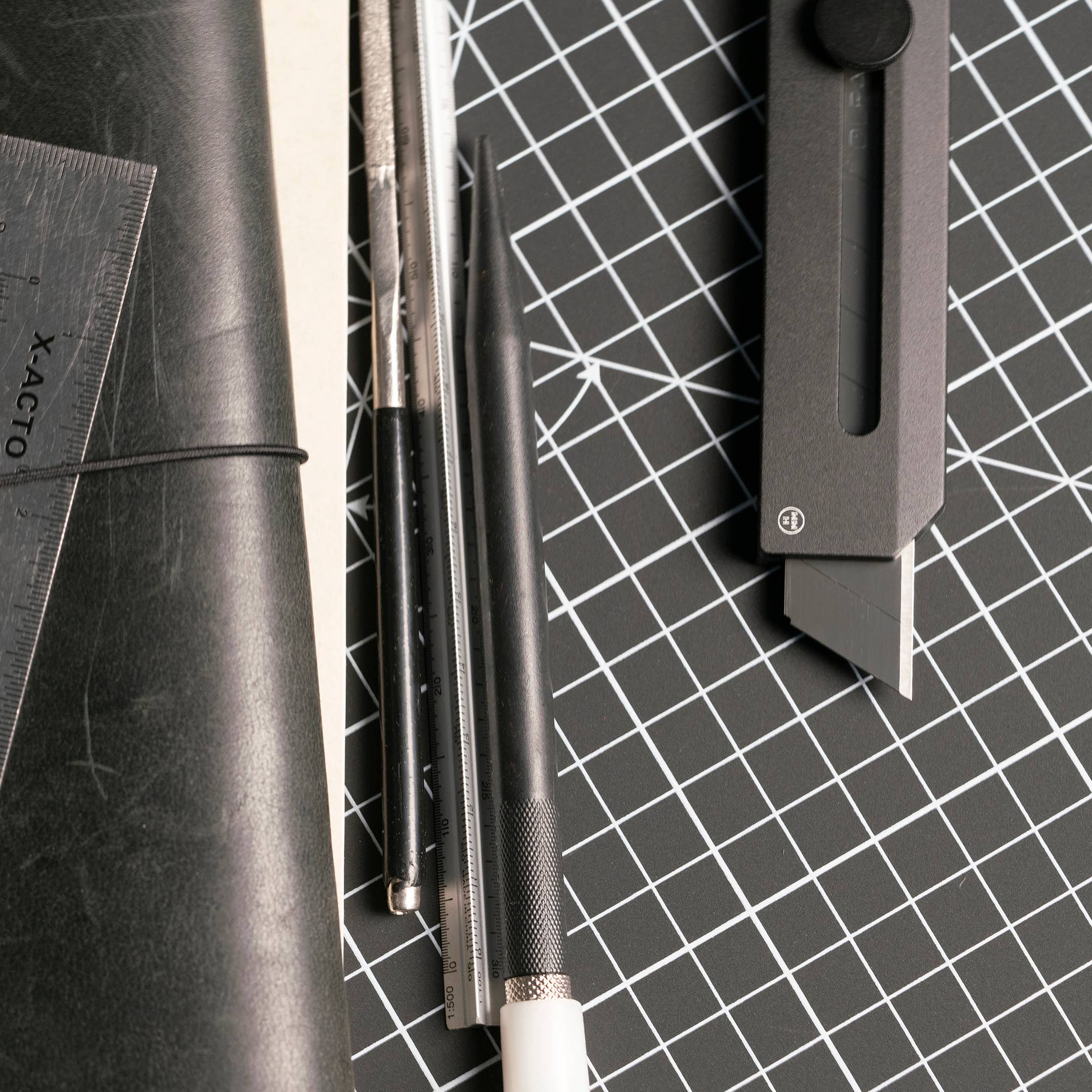 Utility Knife - Black-DutchMills