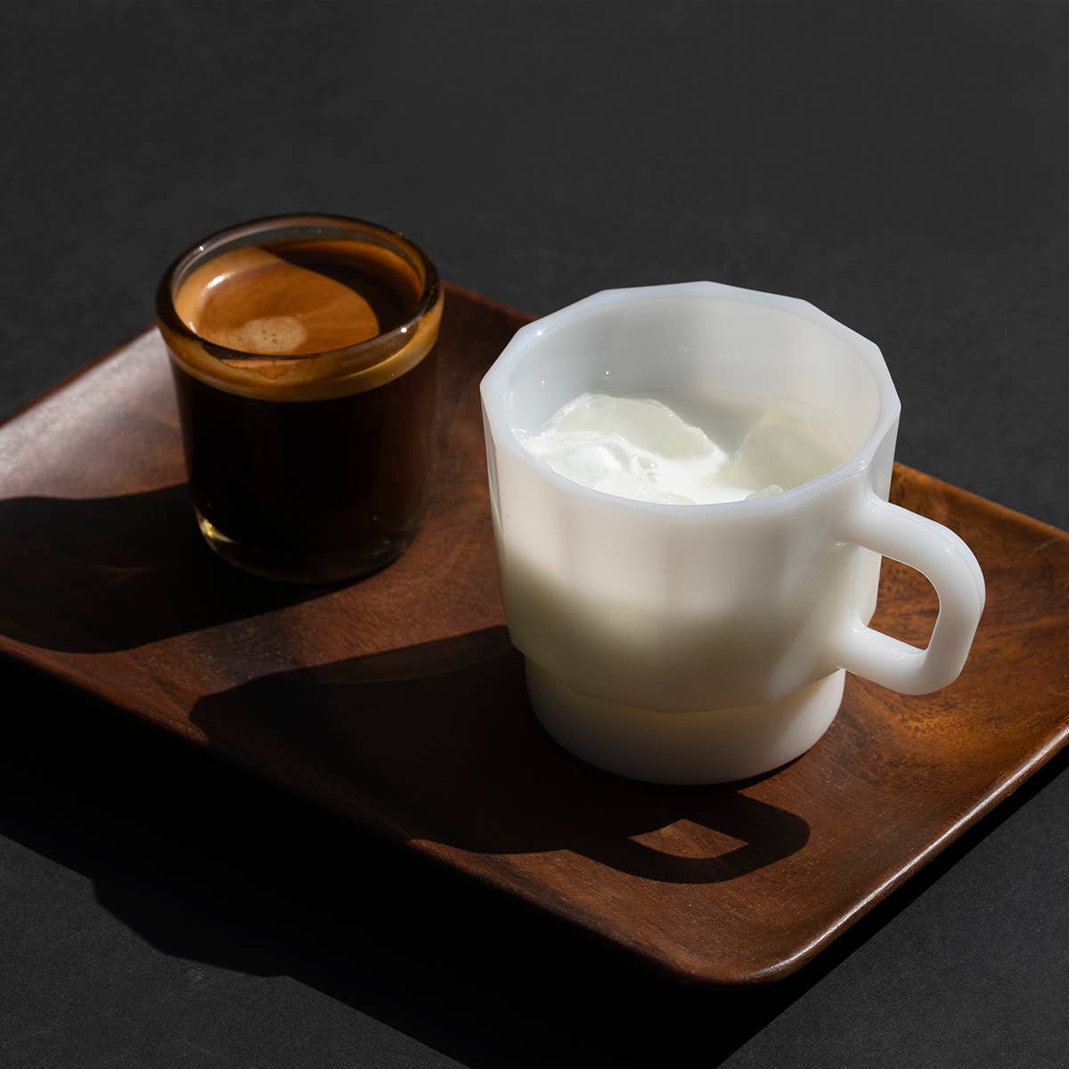 W Glass Milk - 2026 Limited Edition-DutchMills