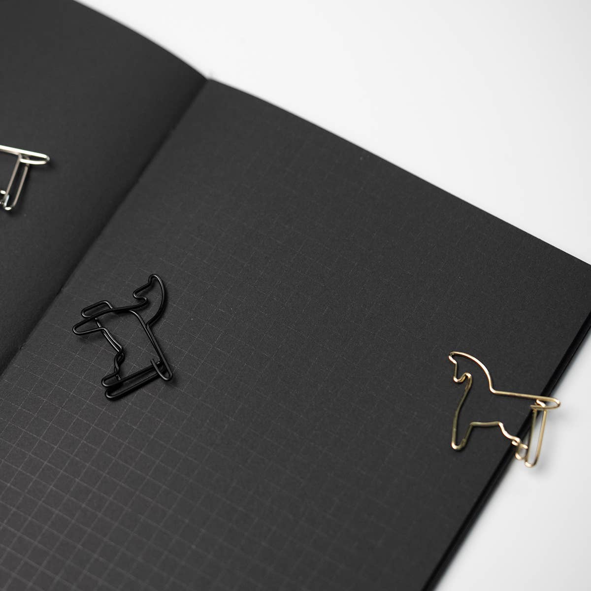 Win Win Clip (Set of 9)-DutchMills