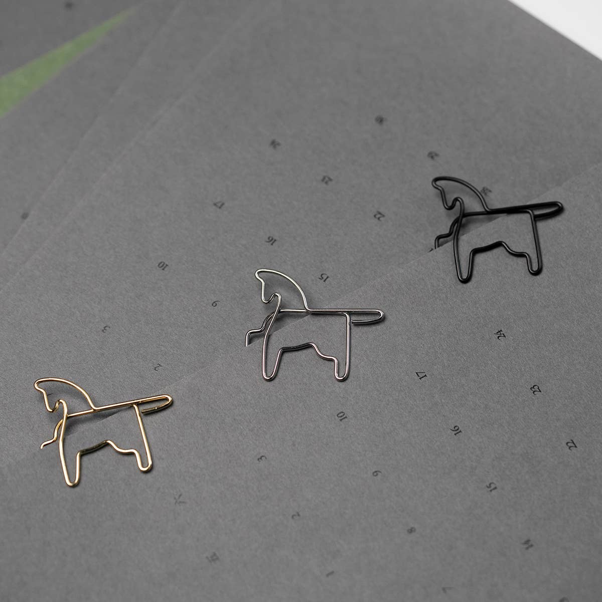 Win Win Clip (Set of 9)-DutchMills