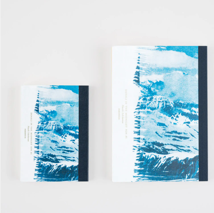 Hobonichi - Naoki Ishikawa: Hobonichi Graph Notebook (A6) - Denali in the Midnight Sun #1 - 2027-Notitieboek-DutchMills
