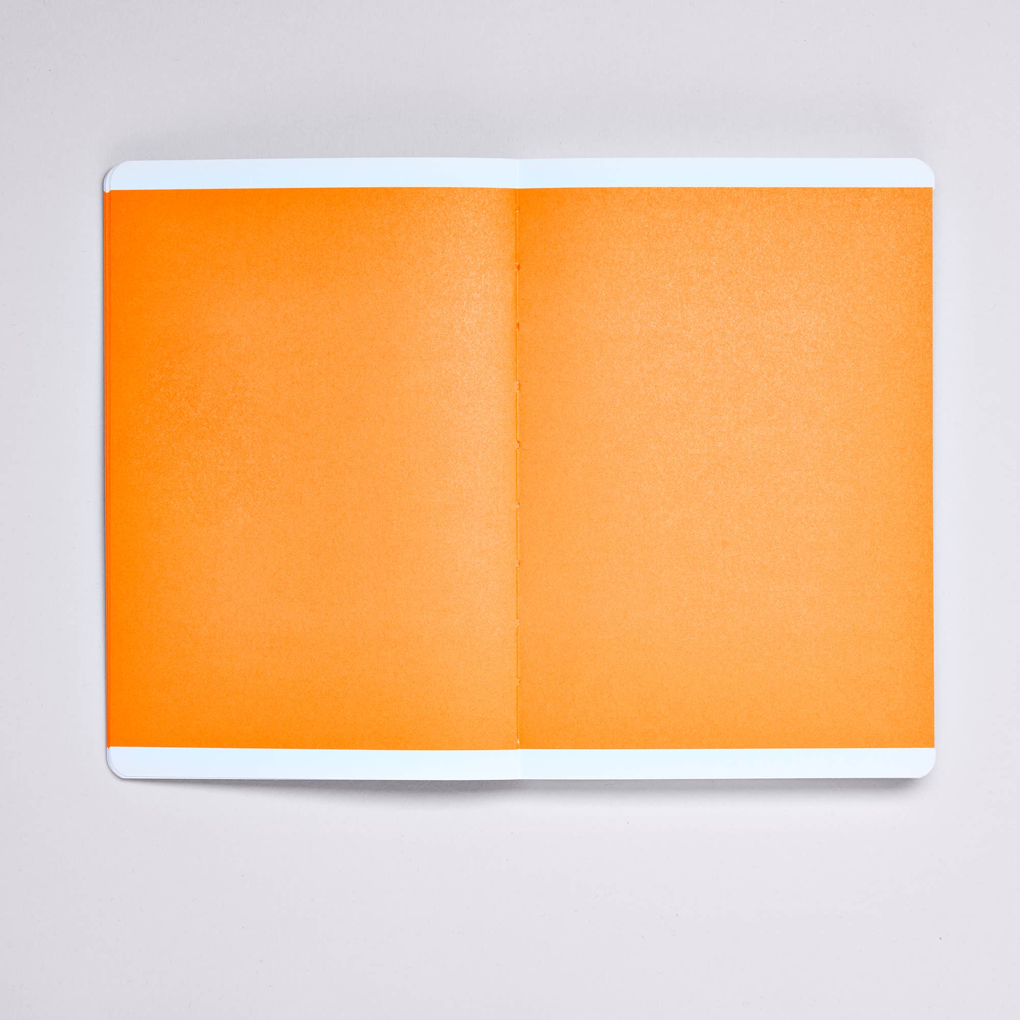 Bloom - Inspiration Book | M notebook | 176 coloured pages-DutchMills