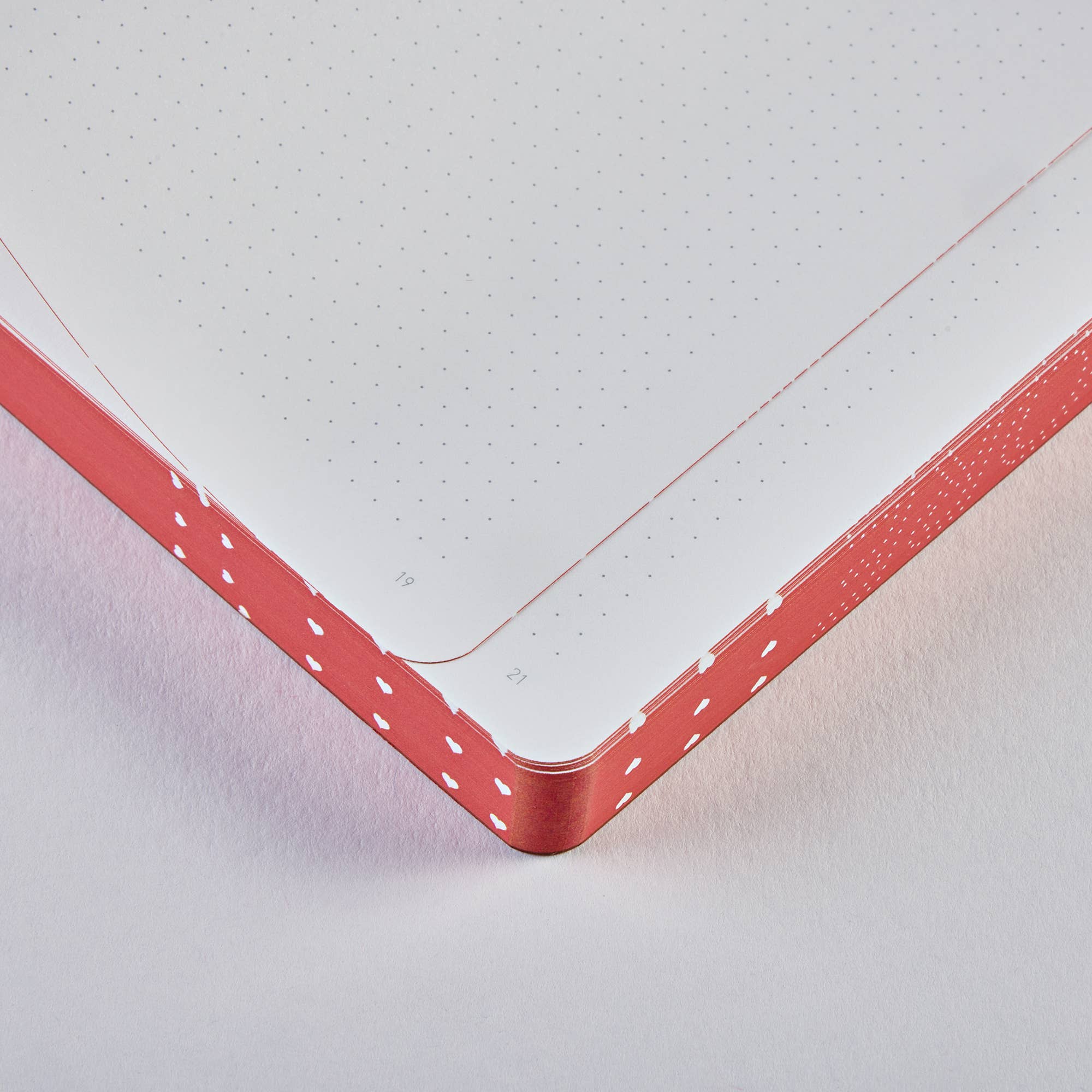 Heart Core - Notebook Graphic L | A5+ | dot grid-DutchMills