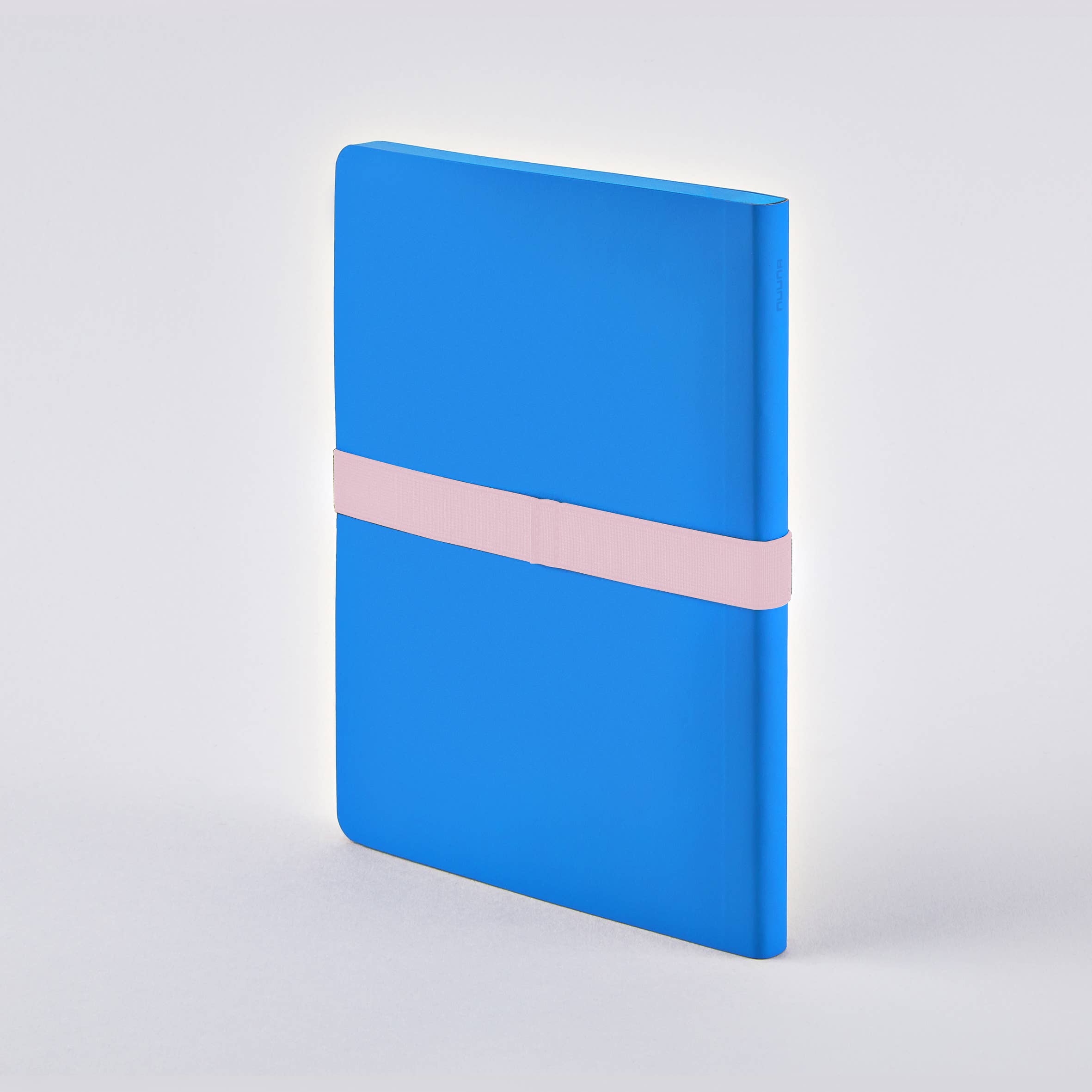 Voyager L Light - Lips | Notebook A5+ | 3.5 mm Dot Grid-DutchMills