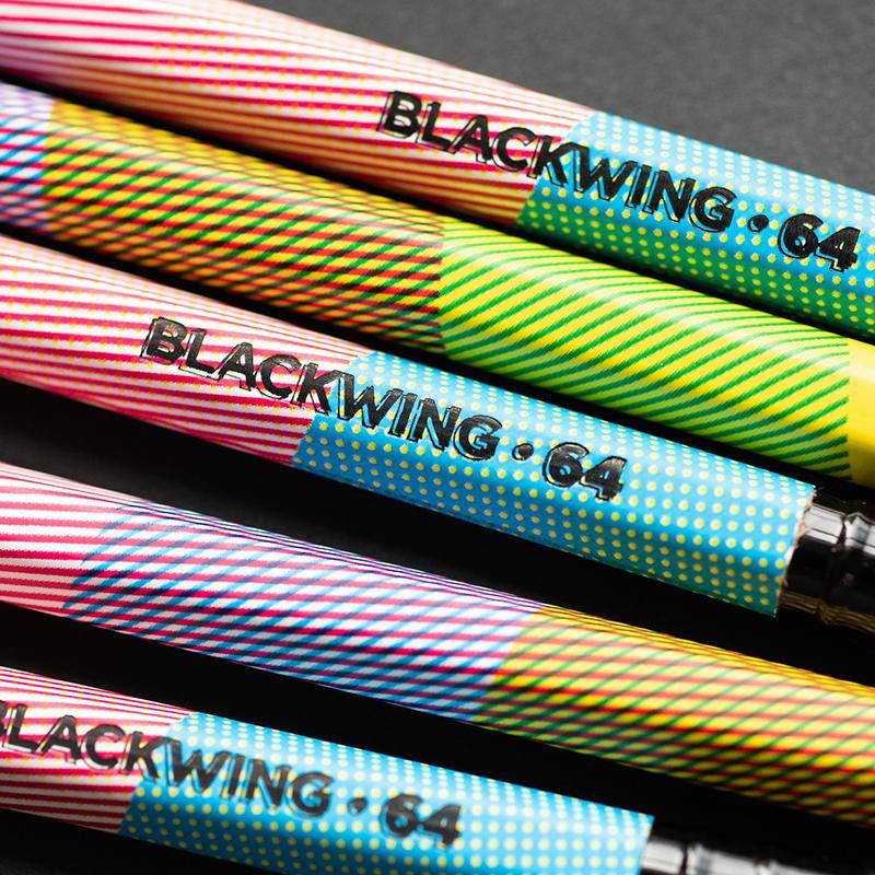 Blackwing - The Comic Book Pencil (doos 12 potloden) - Vol 64-Potlood-DutchMills