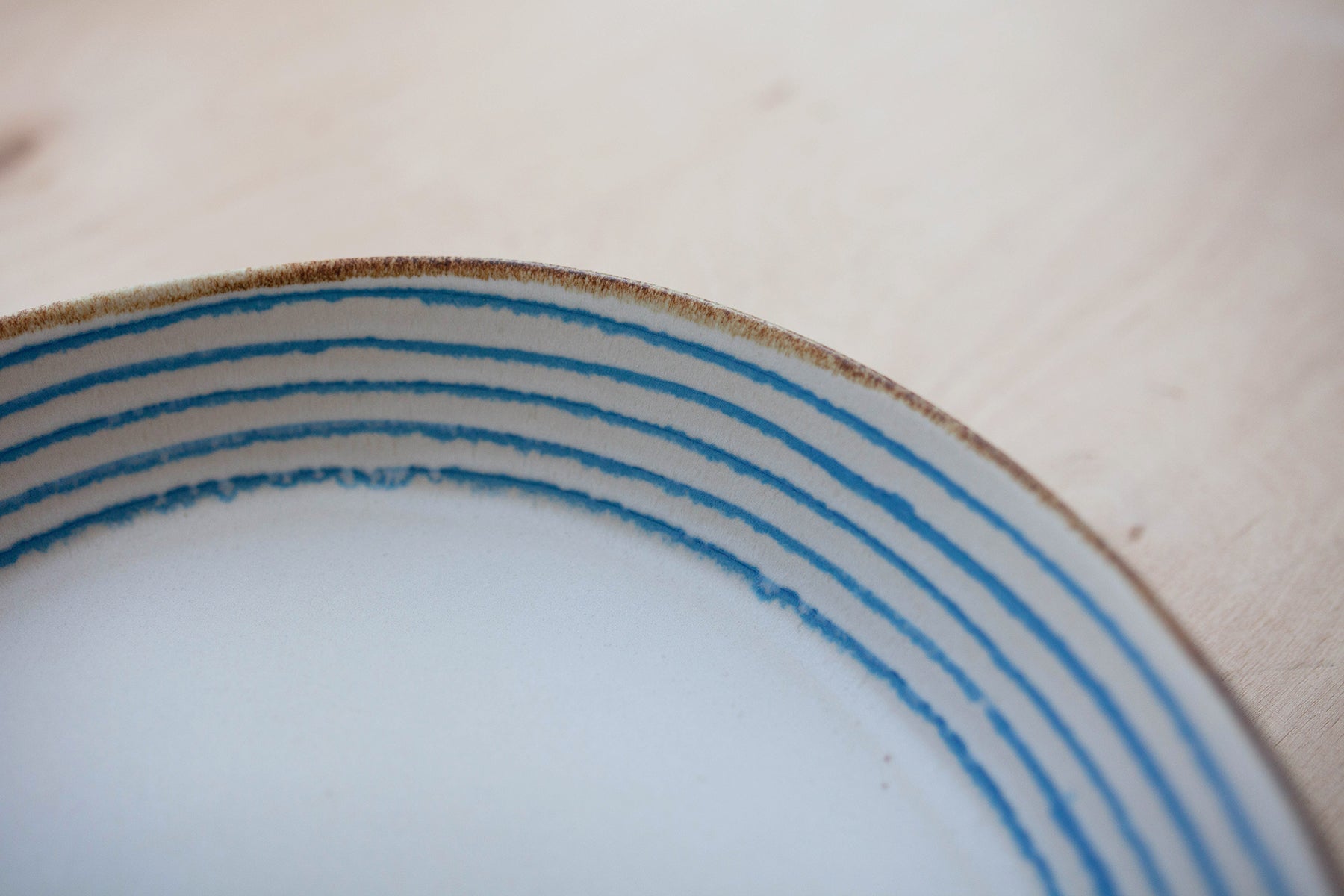 Feinkost Machado - Keramische serveerschaal draad blauw 32cm-Aardewerk-DutchMills