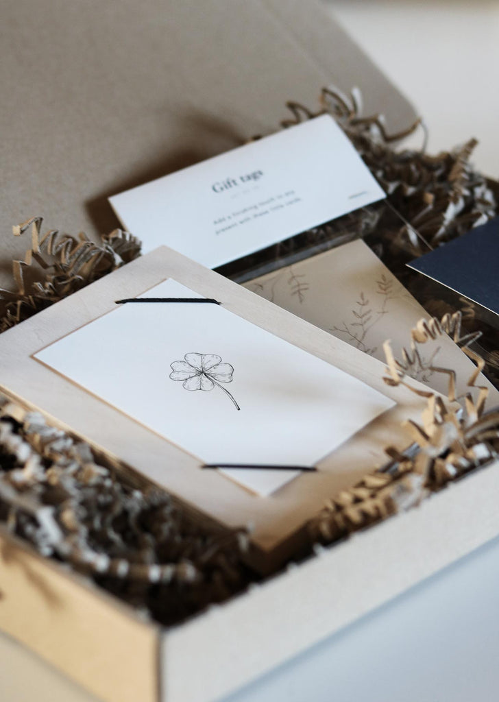 Inkylines - Gift Tag Klavertje Vier-Kaart-DutchMills
