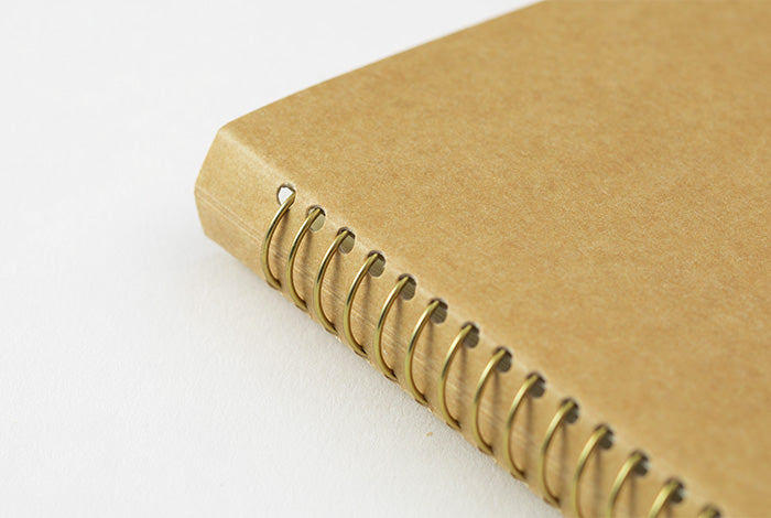 TRAVELER'S COMPANY - Spiral Ring Notebook - (A5 Slim) Paper Pocket-Spiraalboek-DutchMills
