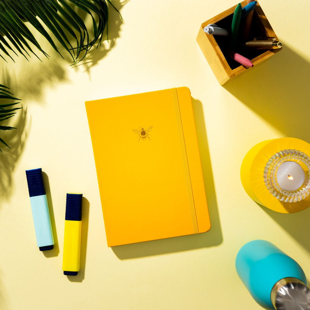Yop & Tom - A5 Lined Journal - Bee - Sunshine Yellow-Notitieboek-DutchMills